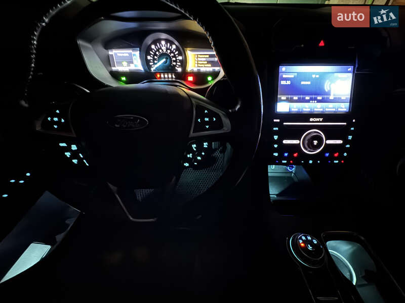 Седан Ford Fusion 2016 в Одесі