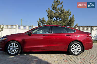 Седан Ford Fusion 2014 в 
