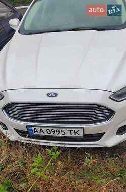Седан Ford Fusion 2014 в 