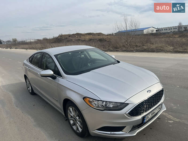 Седан Ford Fusion 2017 в Львове