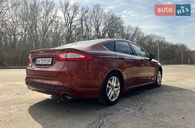 Седан Ford Fusion 2014 в 