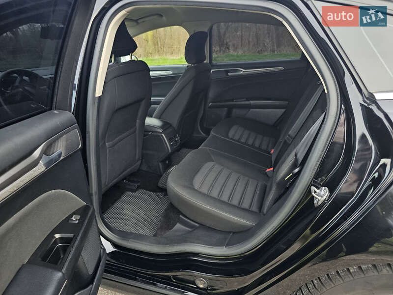 Седан Ford Fusion 2016 в Николаеве