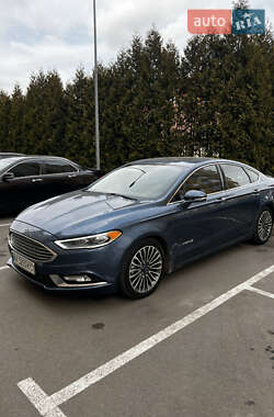 Седан Ford Fusion 2018 в 