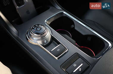 Седан Ford Fusion 2019 в 