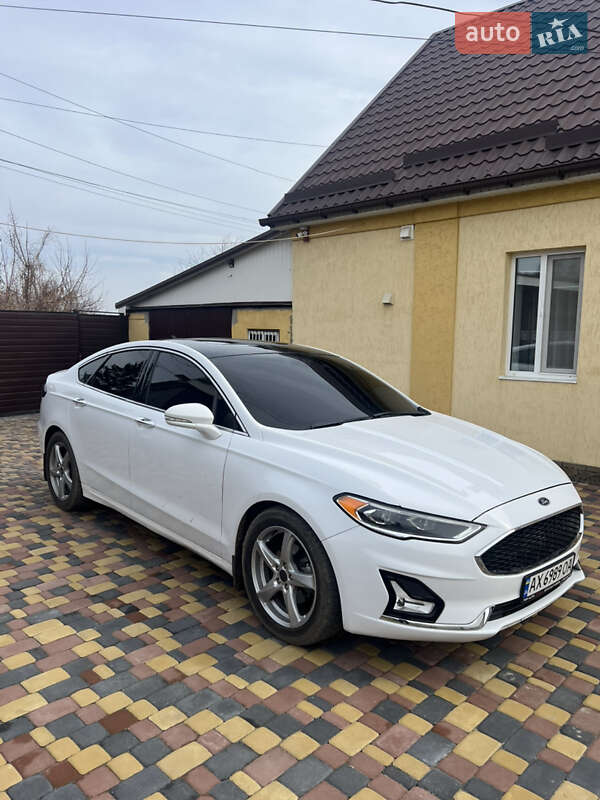 Седан Ford Fusion 2019 в Харькове