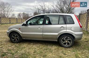 Хетчбек Ford Fusion 2010 в 