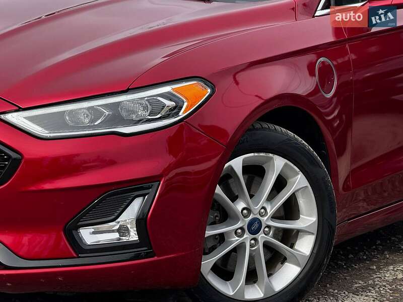 Седан Ford Fusion 2018 в Харькове