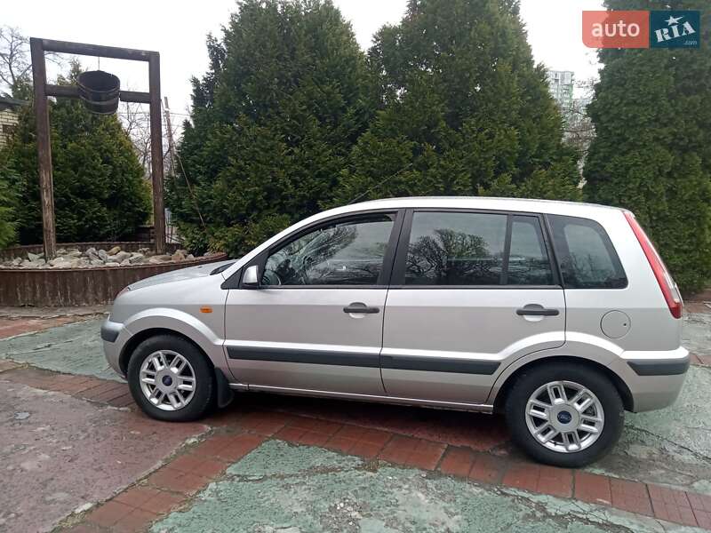 Хэтчбек Ford Fusion 2007 в Киеве