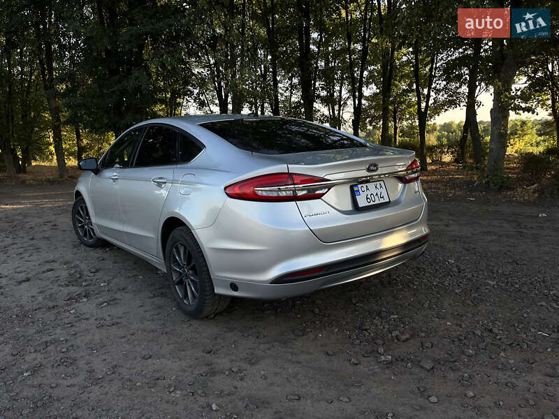 Седан Ford Fusion 2016 в Черкасах