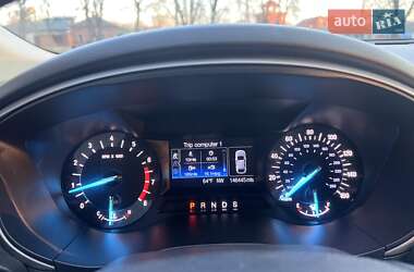 Седан Ford Fusion 2013 в 