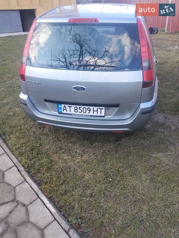 Хэтчбек Ford Fusion 2005 в 