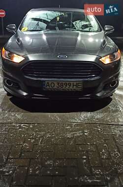 Седан Ford Fusion 2015 в Ужгороде