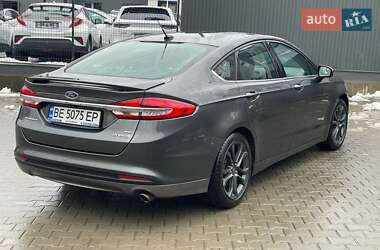 Седан Ford Fusion 2018 в 
