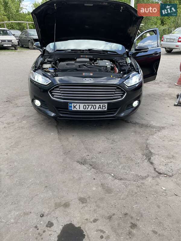 Седан Ford Fusion 2015 в Украинке