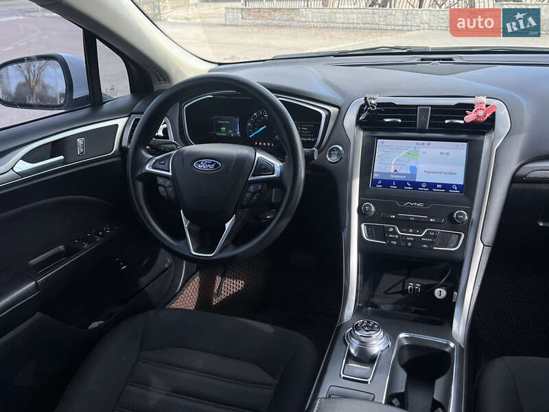 Седан Ford Fusion 2019 в Запоріжжі