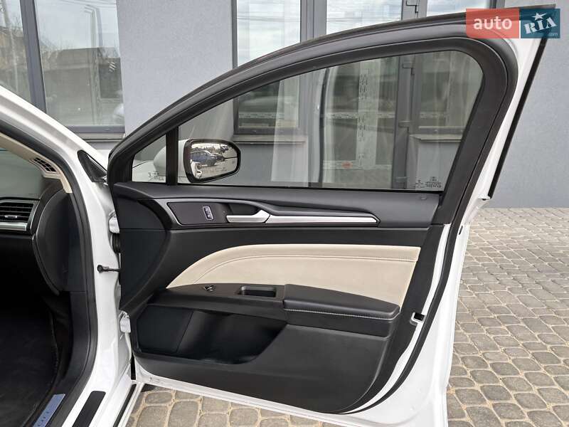 Седан Ford Fusion 2017 в Виннице
