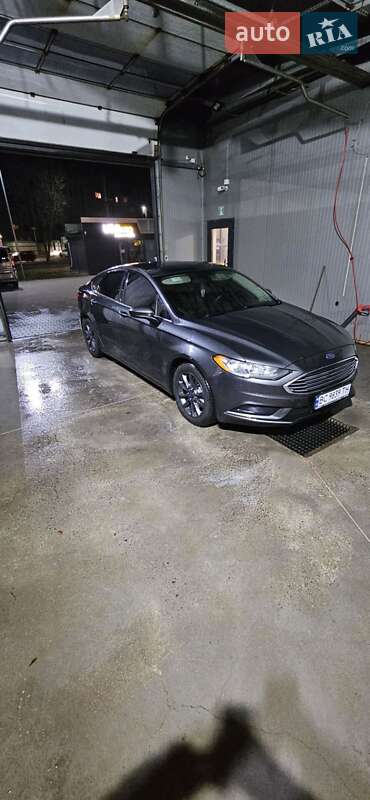 Седан Ford Fusion 2016 в Львові