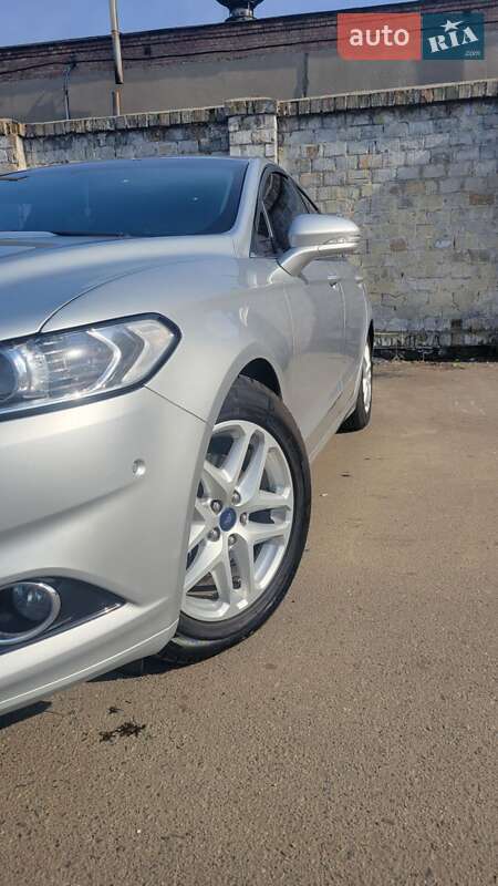 Седан Ford Fusion 2016 в Києві