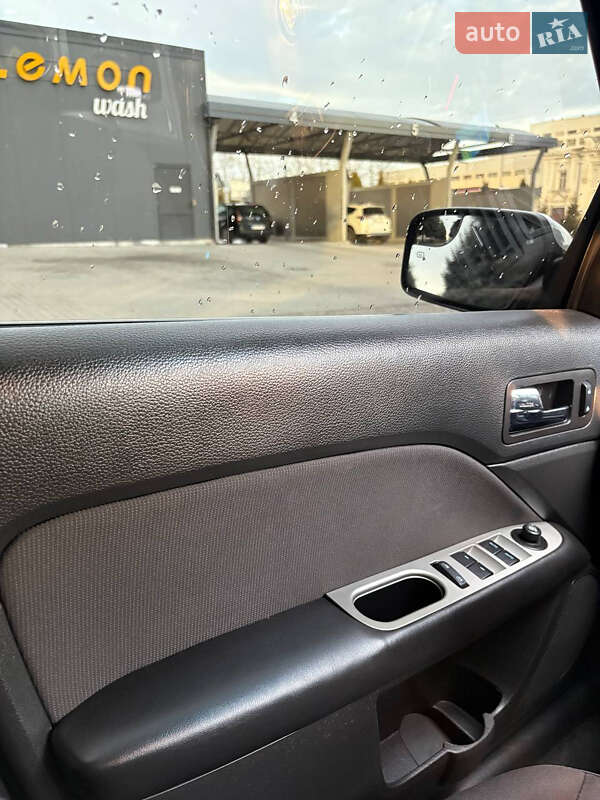 Седан Ford Fusion 2012 в Кропивницком