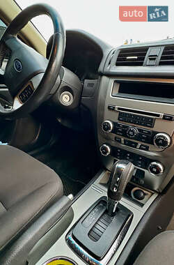 Седан Ford Fusion 2012 в 