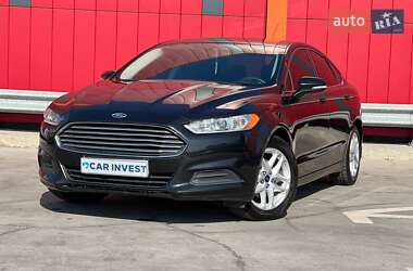 Седан Ford Fusion 2013 в 