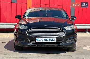 Седан Ford Fusion 2013 в 