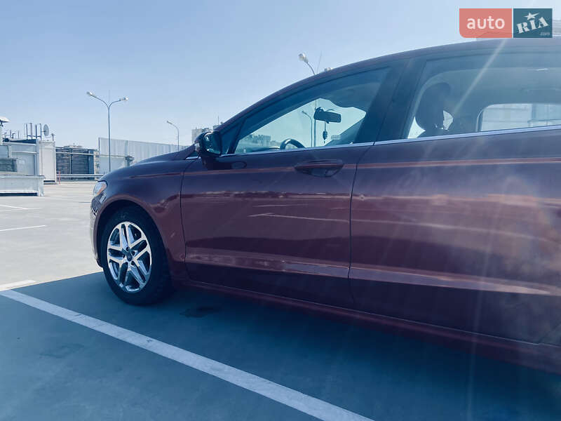 Седан Ford Fusion 2012 в Києві