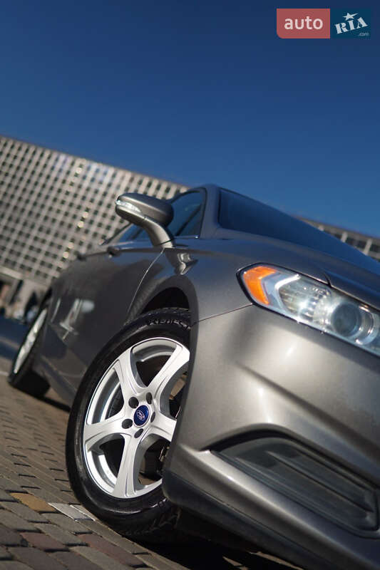 Седан Ford Fusion 2013 в Луцке