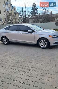 Седан Ford Fusion 2014 в 