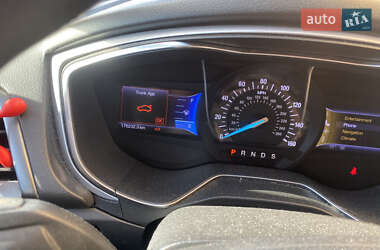 Седан Ford Fusion 2012 в 