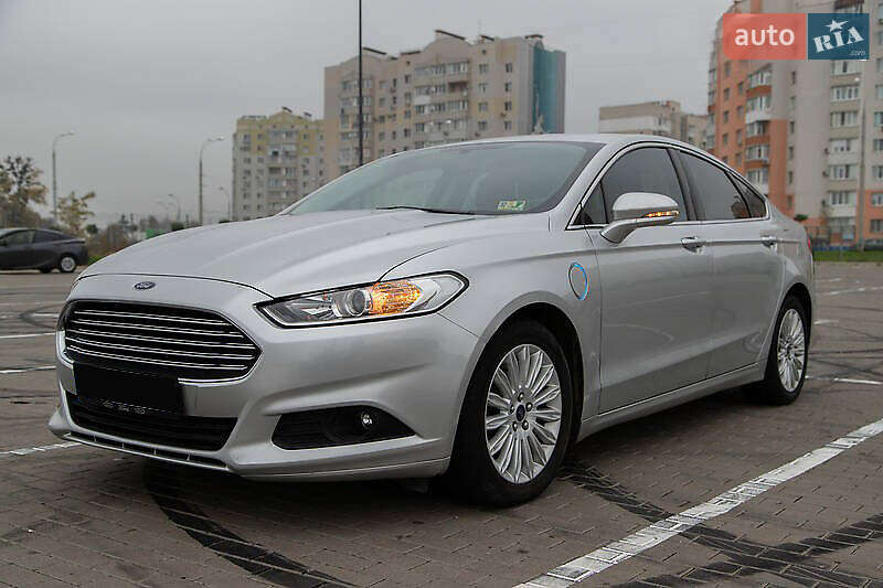 Седан Ford Fusion 2016 в Киеве