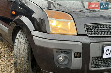 Хэтчбек Ford Fusion 2008 в 