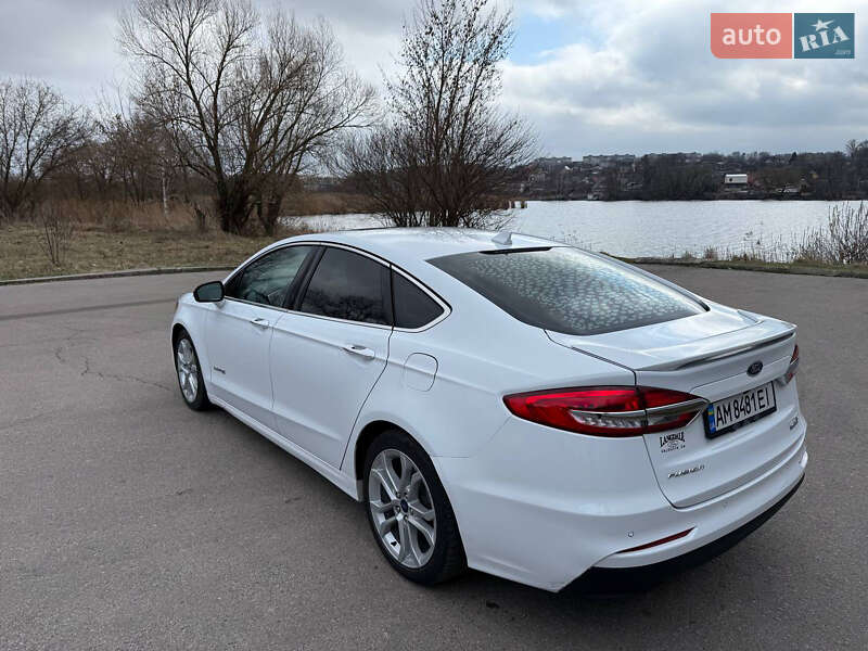Седан Ford Fusion 2018 в Бердичеві