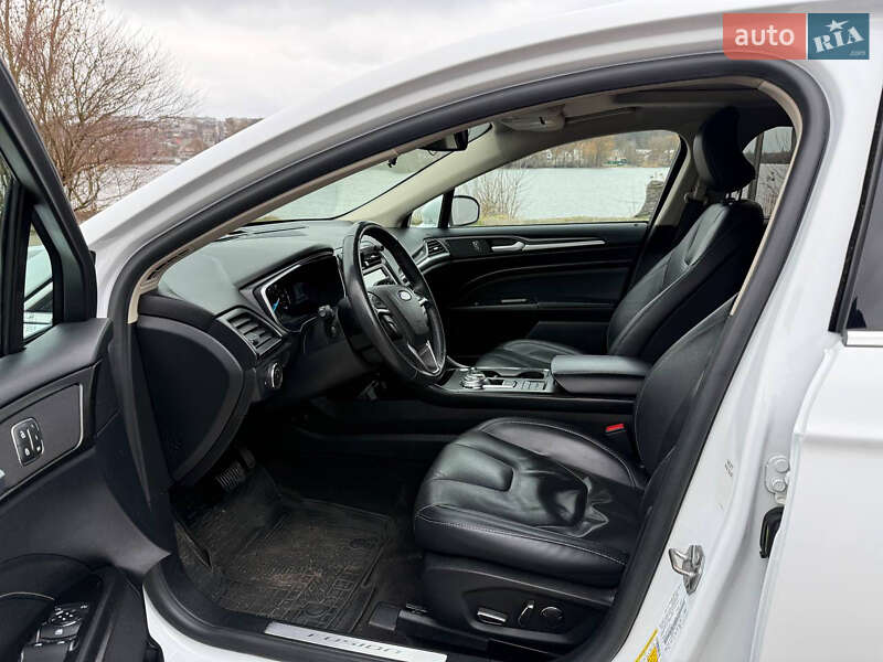 Седан Ford Fusion 2018 в Бердичеві