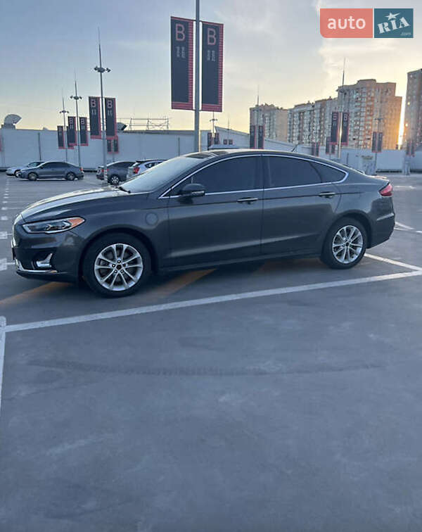 Ford Fusion 2018