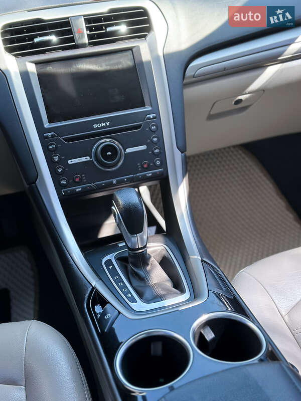 Седан Ford Fusion 2013 в Миколаєві