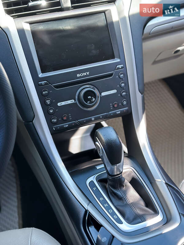 Седан Ford Fusion 2013 в Миколаєві