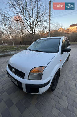 Хэтчбек Ford Fusion 2008 в 