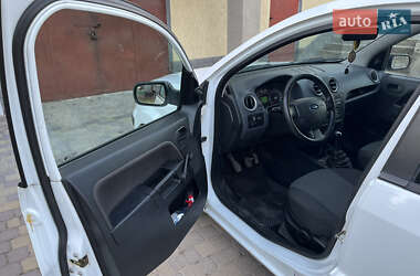 Хэтчбек Ford Fusion 2008 в 