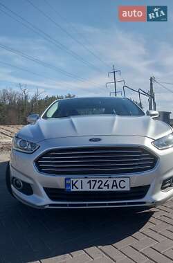 Седан Ford Fusion 2013 в 