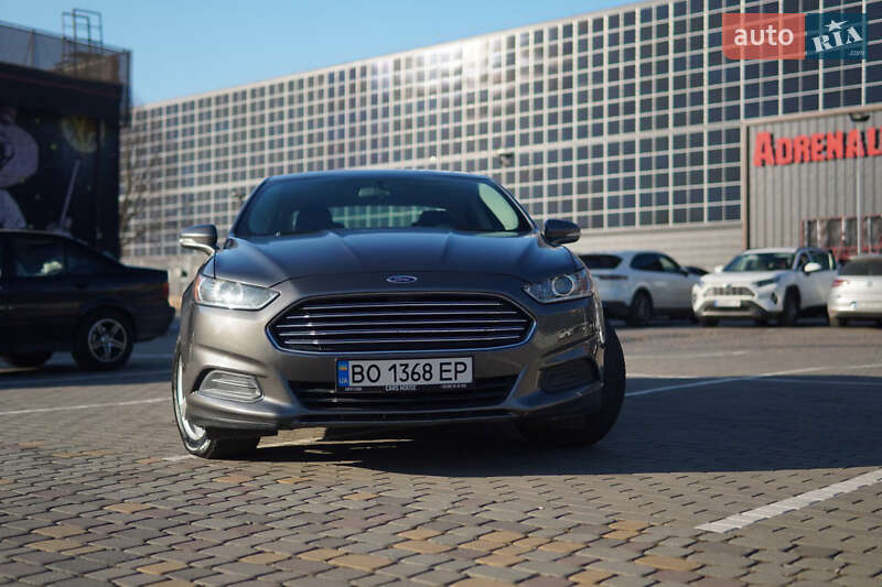 Седан Ford Fusion 2013 в Луцке