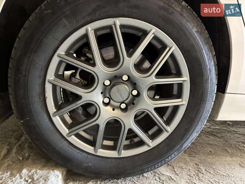Седан Ford Fusion 2016 в Тернівці
