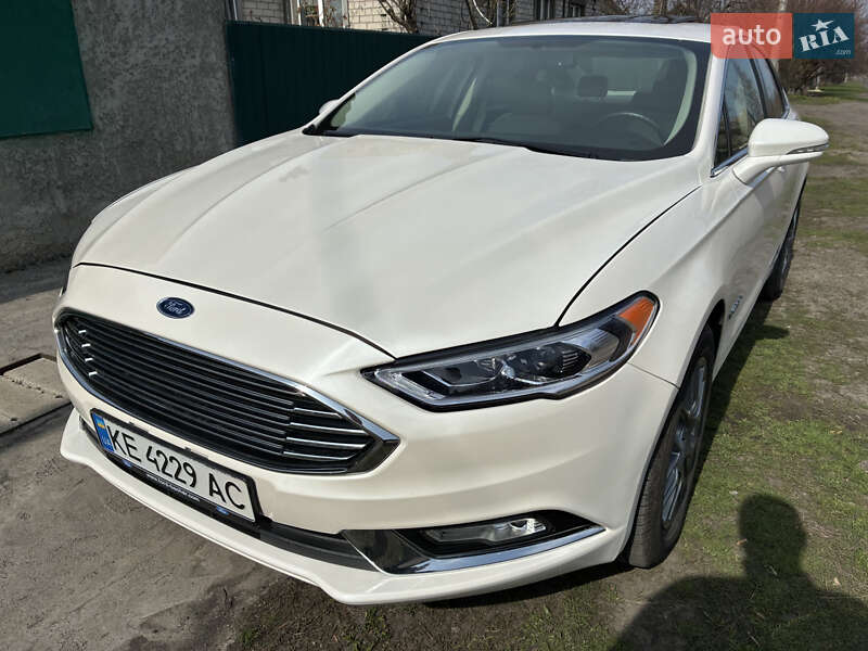 Седан Ford Fusion 2016 в Тернівці