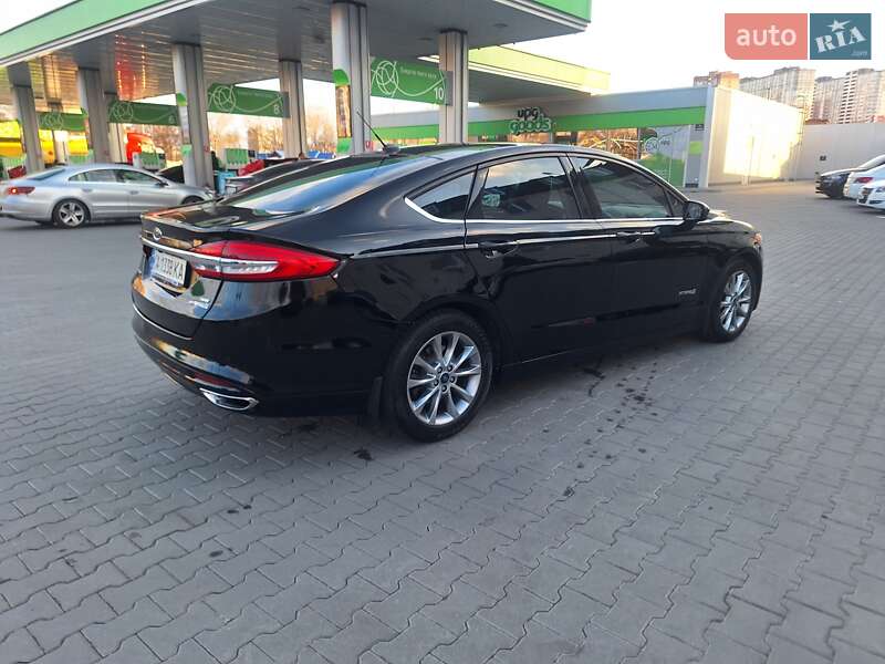 Седан Ford Fusion 2017 в Києві