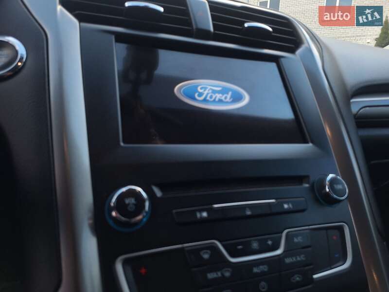 Седан Ford Fusion 2017 в Києві