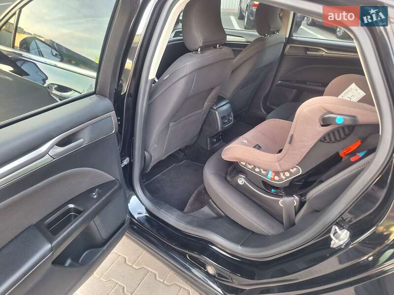 Седан Ford Fusion 2017 в Києві