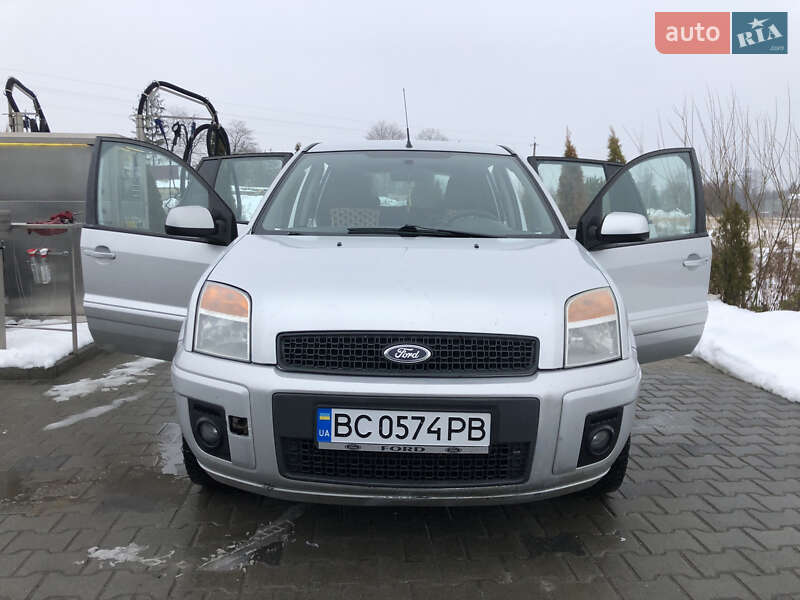 Хэтчбек Ford Fusion 2012 в Яворове