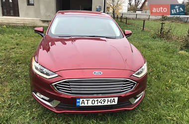 Седан Ford Fusion 2016 в 