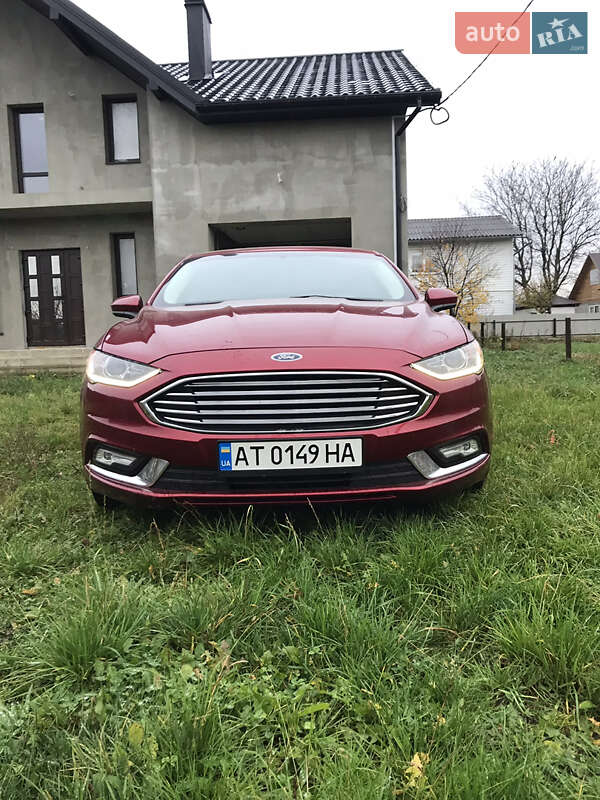 Седан Ford Fusion 2016 в Рожнятові