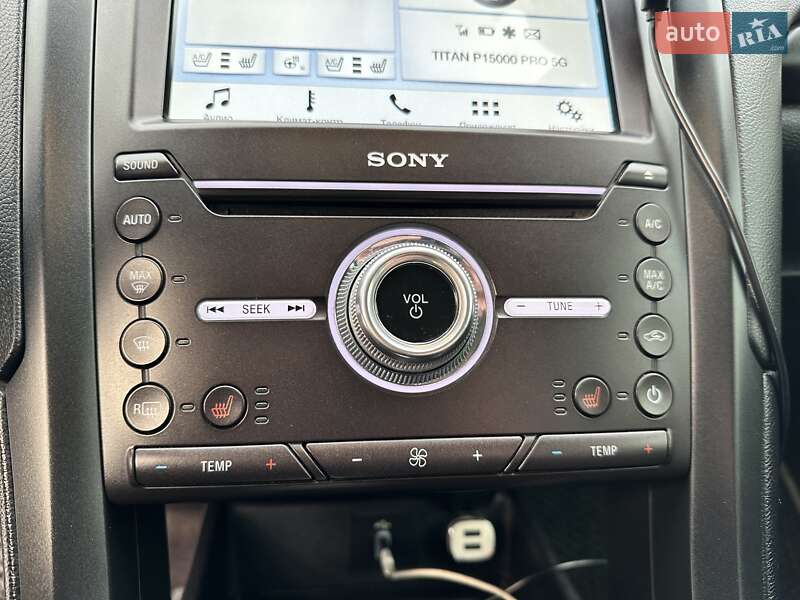 Седан Ford Fusion 2016 в 